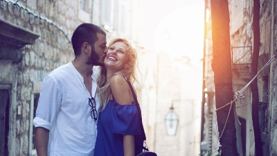 5 razloga zbog kojih muškarci ostavljaju žene koje vole 