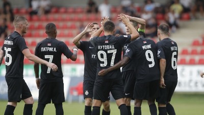 Linglong sipa milione u FK Partizan