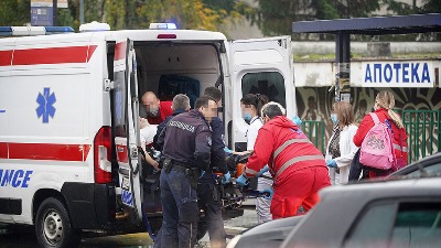"Golf" prepolovljen od siline udarca: Jedna osoba poginula u nesreći kod Smedereva (VIDEO)
