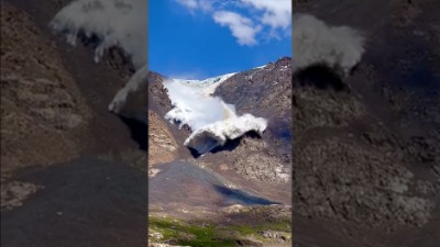 LUDILO Ljudi usred lavine: Kakva sreća (VIDEO)
