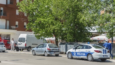 Srbin stradao u CG: Preticao kolonu, pa se zakucao u "mercedes"