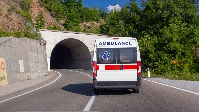 Lančani sudar na Obrenovačkom putu, petoro povređeno
