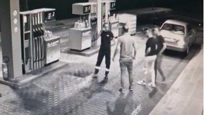 Dodikov pulen tukao radnika na benzinskoj pumpi (VIDEO)