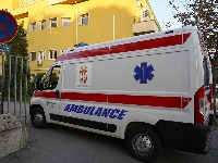 Deda kolima udario devojčicu (9) kod škole