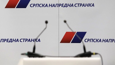 SNS raskinula koaliciju sa LSV u Novom Sadu