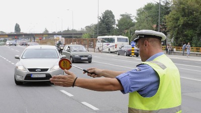 "Predstavnik Komiteta za bezbednost saobraćaja izvršio zamenu teza"