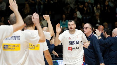 "Jurili su nas, pretili da će nas pobiti": Oglasio se srpski košarkaš posle sukoba