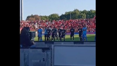 Navijači Juventusa postrojili Vlahovića i saigrače (VIDEO)
