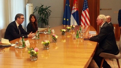 Vučić sa Hilom: Pojačati saradnju u svim oblastima
