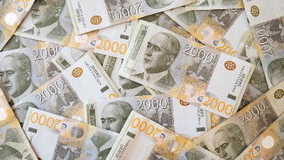 Kako da prepoznate lažnih 2.000 dinara?