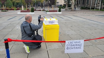 U Nišu još ne radi fontana, građani otvorili svoju (FOTO)