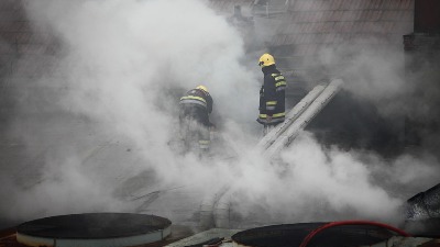 Požar u naselju Stepa Stepanović: Goreo stan (FOTO)