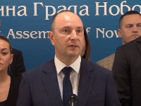 POKS: Gradonačelnik Novog Sada da prestane sa aferama, opozicija ne može da stigne da ih sve isprati