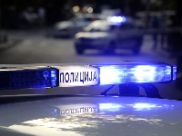 Užas u Surčinu: Telo muškarca prekriveno povredama pronađeno u kući