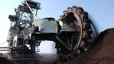 Srbija centar: Raskinuti štetne ugovore sa vlasnicima OIE
