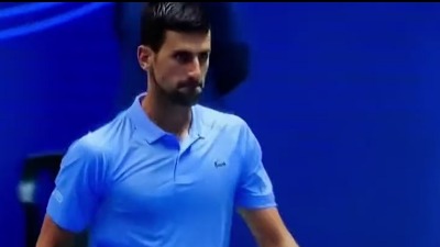 Novak se iznervirao, pa bacio reket u publiku (VIDEO)