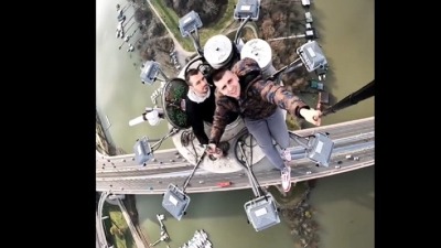 LUDILO Popeli se na vrh Mosta na Adi da naprave selfi (VIDEO)