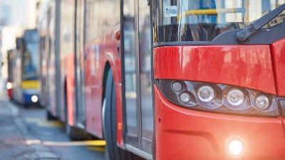 Deca u autobusu isprskala putnike biber sprejom!