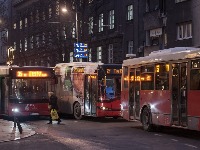 Sindikati: Na liniji 47N vozač GSP napadnut PIŠTOLJEM I NOŽEM