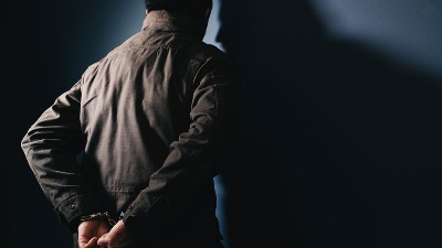 Pare za edukaciju trošio na gorivo i tehniku: Uhapšen muškarac iz Odžaka