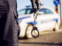 Uhapšeni mladići zbog sumnje da su zapalili lokal na Vračaru