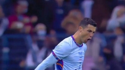 KAKAV DEBI Ronaldo dao 2 gola, i to protiv Mesija (VIDEO)