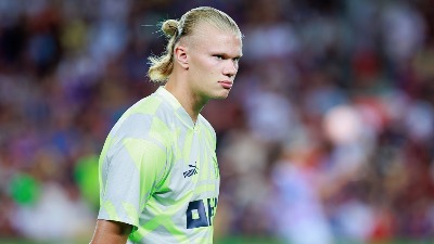 Haland sa penala spasio "građane"!