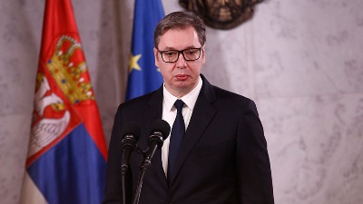 Sva Vučićeva povlačenja sa čela SNS i iz politike