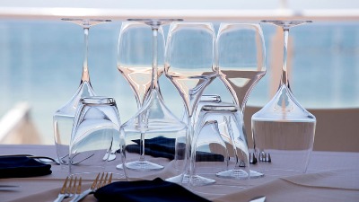 Čaše ne stavljate naopako posle pranja: Logično je