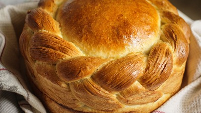 4 STVARI koje OBAVEZNO treba STAVITI U ČESNICU: Evo šta osim parice mora još biti u testu za DOBRO ZDRAVLJE I BLAGOSTANJE 