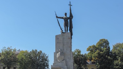 SRCE: Svaki treći zaposleni u Gradskoj upravi ima svog savetnika
