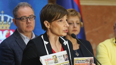 Rakić (DS): Vučić nije i ne može biti država!