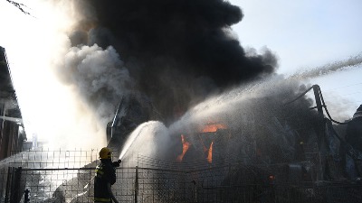 U požaru stradalo 37 migranata 
