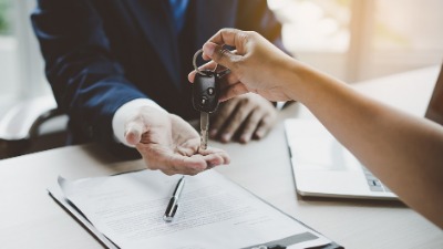 Svaki treći auto kupljen na lizing