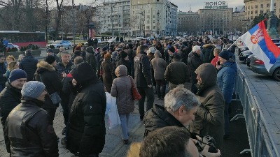 Građani protestovali ispred Skupštine (VIDEO)