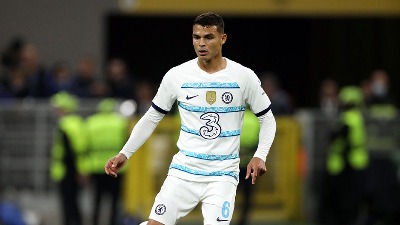 Tijago Silva najmanje 6 nedelja van terena?!