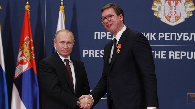 Švajcarski mediji: Vučićevo balansiranje dolazi do tačke pucanja