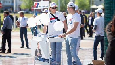 Opsada Negotina: Dva meseca pre izbora, stiglo više od 200 SNS-ovaca
