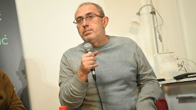 Švarm: SNS sprema pritiske na birače i zastrašivanje građana