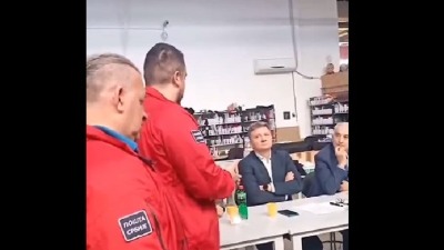 "Dnevni jelovnik Brnabić košta kao moja plata": Radnik Pošte OČITAO LEKCIJU ministru (VIDEO)