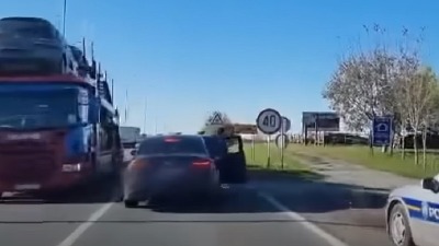 Napad na auto sa srpskim tablicama kod Vukovara (VIDEO)