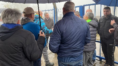 Vladimir Obradović razgovarao sa poljoprivrednicima u Grockoj (VIDEO)