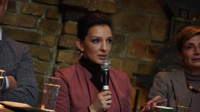 Tepić: Ne mogu da živim s tim da moje dete hoće da ode iz zemlje zbog politike (VIDEO)