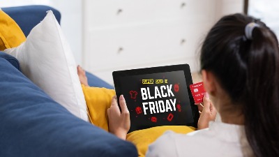 Zamke Crnog petka: Kako prepoznati prevare i zaštititi novčanik