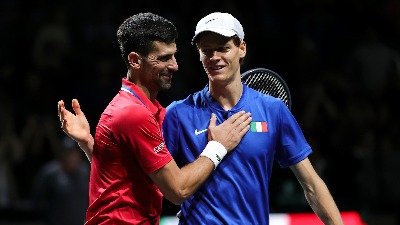 Nole na udaru italijanskih navijača