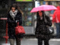 Prolećno vreme, pa OBRT: Opet prete kiša, sneg i olujni vetar