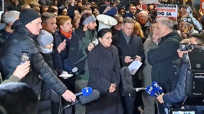 TRI ŽENE U ŠTRAJKU GLAĐU Vučić bez empatija i griže savesti