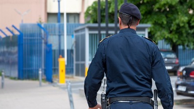 Kosovske vlasti i policija preuzele upravljanje nad sportskom halom u Leposaviću