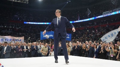 Vučić prkosi narodu: Da, bio sam na terasi (VIDEO)