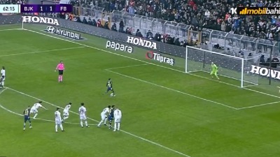 Asistencija, gol i promašen penal Tadića protiv Bešiktaša (VIDEO)